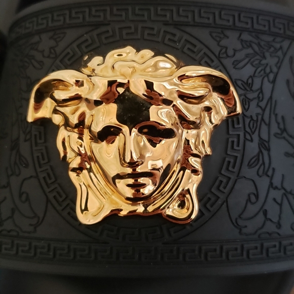 Versace La Medusa Pool Slides - Picture 8 of 12